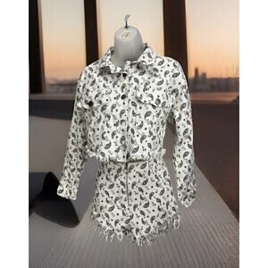 KITTENISH Bandana Print B/W Cropped Fringe Jacket And Shorts Set | Size Small